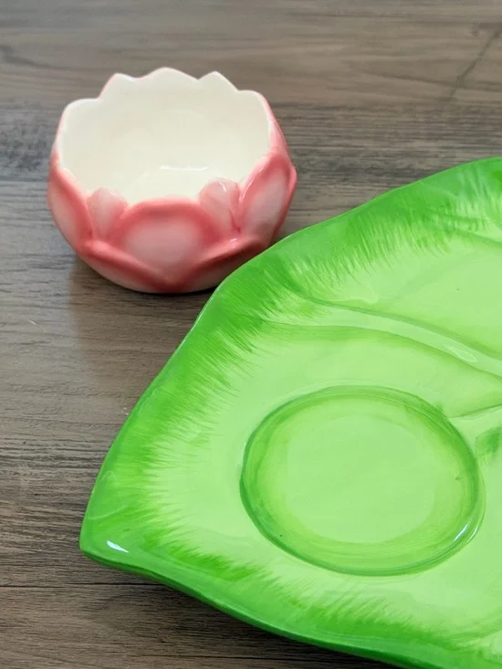 Tiana’s Place Leaf-Shaped Ceramic Tray with Pink Bowl Disney Princess and Frog - Picture 5 of 9